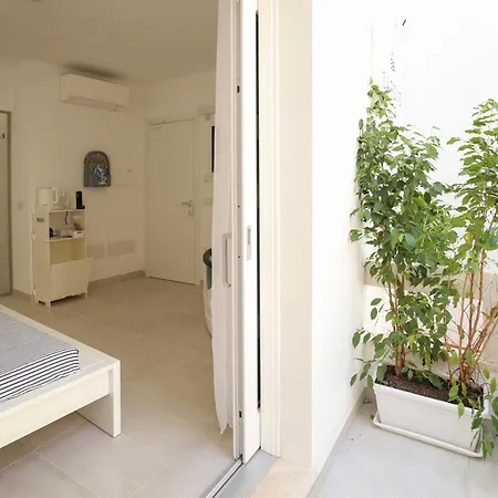 Sardvs B&beach 卡斯特尔萨多