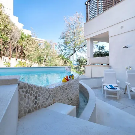 Guest house Sardvs B&beach