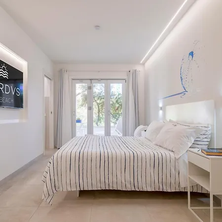 招待所 Sardvs B&beach