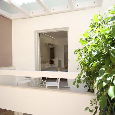 Sardvs B&beach 게스트하우스